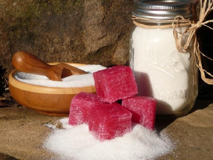 7 волшебных советов по уходу за кожей: чем могут быть полезны соль и сахар