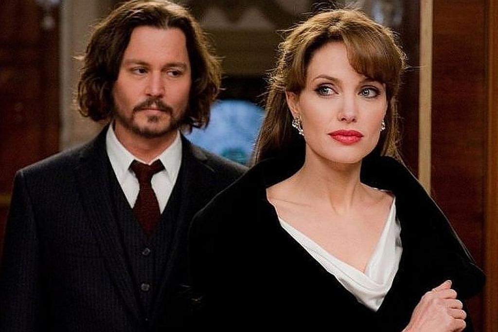 Кинопары, которые играли роли влюбленных, а за кулисами проявляли антипатию друг к другу: Анджелина Джоли и Джонни Депп и другие