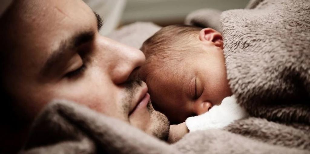 Сон в другой комнате: как можно спать больше, если у вас новорожденный ребенок