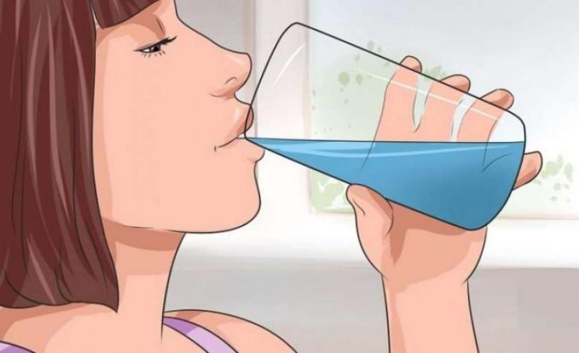 Что произойдет с организмом, если выпивать 4 стакана воды натощак: необычный японский метод