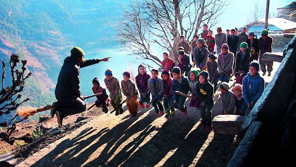 Как в индийской горной деревне дети играли в квиддич - интересный опыт одного учителя (фото)