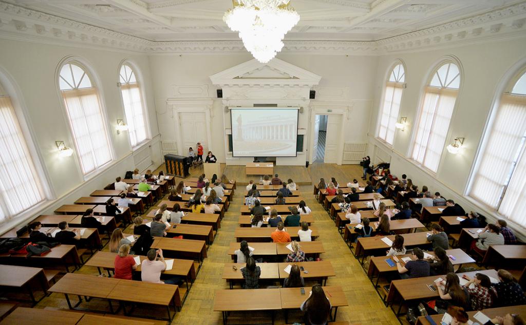 Российские университеты попали в топ-100 лучших вузов мира по направлениям «Бизнес и экономика» и «Образование»