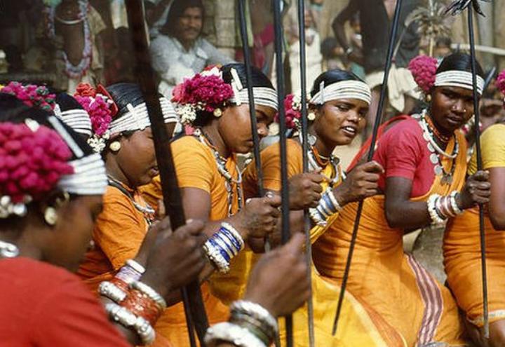 Пробраться сквозь заросли, пожить на одной земле с аборигенами: дикие племена Индии, которые не прочь пообщаться с туристами