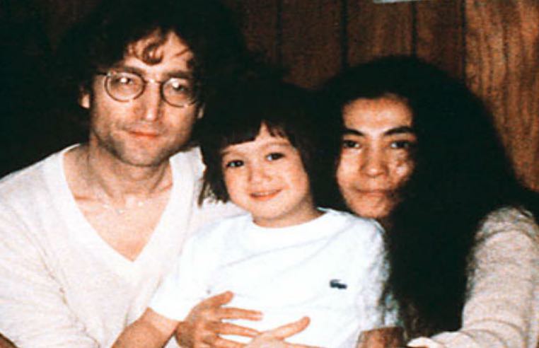 Родился с отцом в один день: как складывается жизнь сына Джона Леннона и Йоко Оно