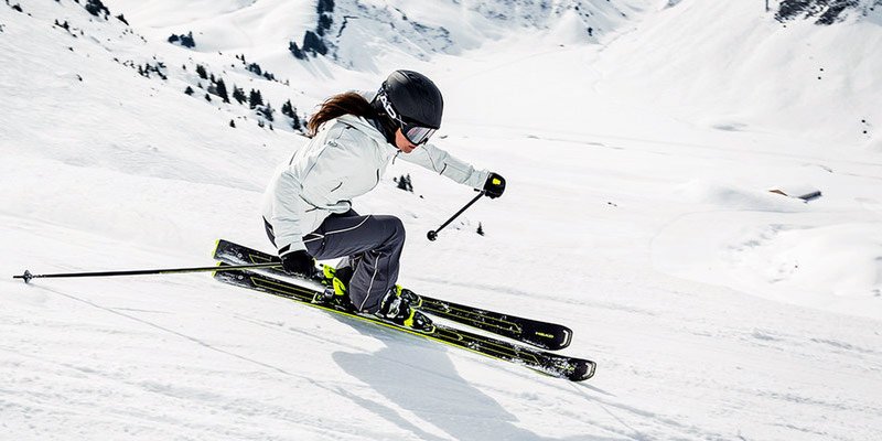 Собираемся на лыжный курорт: программа упражнений, которая поможет подготовить тело к катанию