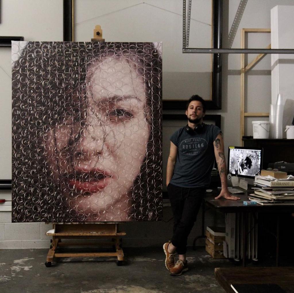 Художник Дариан Медерос пишет потрясающие реалистичные портреты с иллюзией пузырчатой пленки (фото)