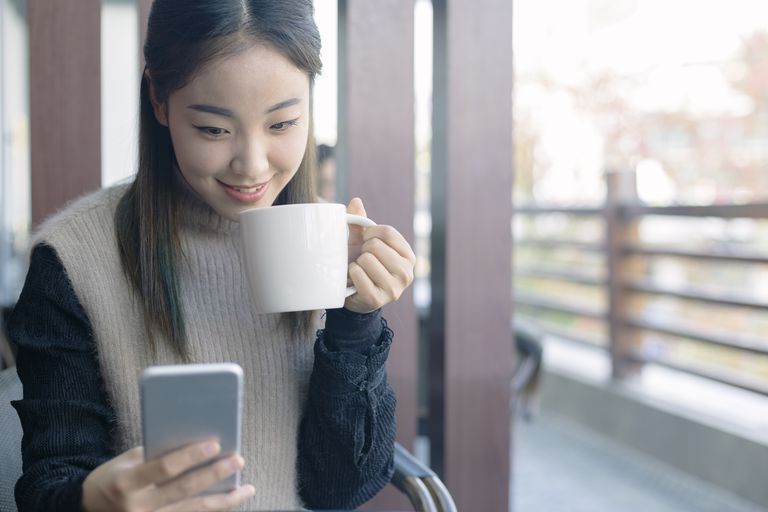 Виртуальные отношения: азиаты нашли новый способ заработать, общаясь в Интернете
