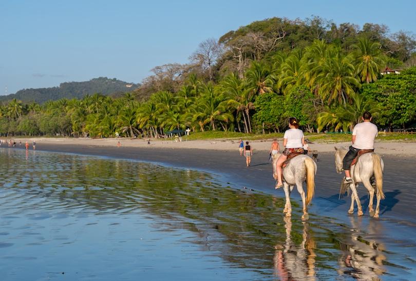 10 лучших пляжей Коста-Рики: куда стоит отправиться ради расслабляющего отдыха