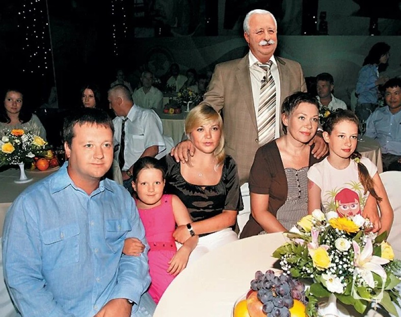 За новогодним столом Леонида Якубовича встретятся его дети от разных браков