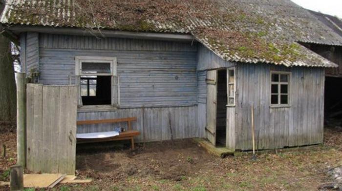 Мужчина решил переехать из города и купил заброшенную ферму: за 5 лет он своими руками превратил ее в уютный и очень красивый дом