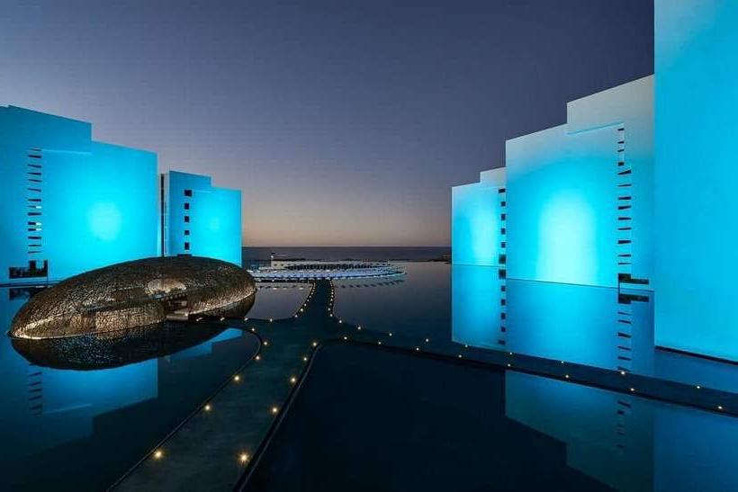 Потрясающая достопримечательность Нижней Калифорнии: отель Viceroy Los Cabos полностью окружен водой