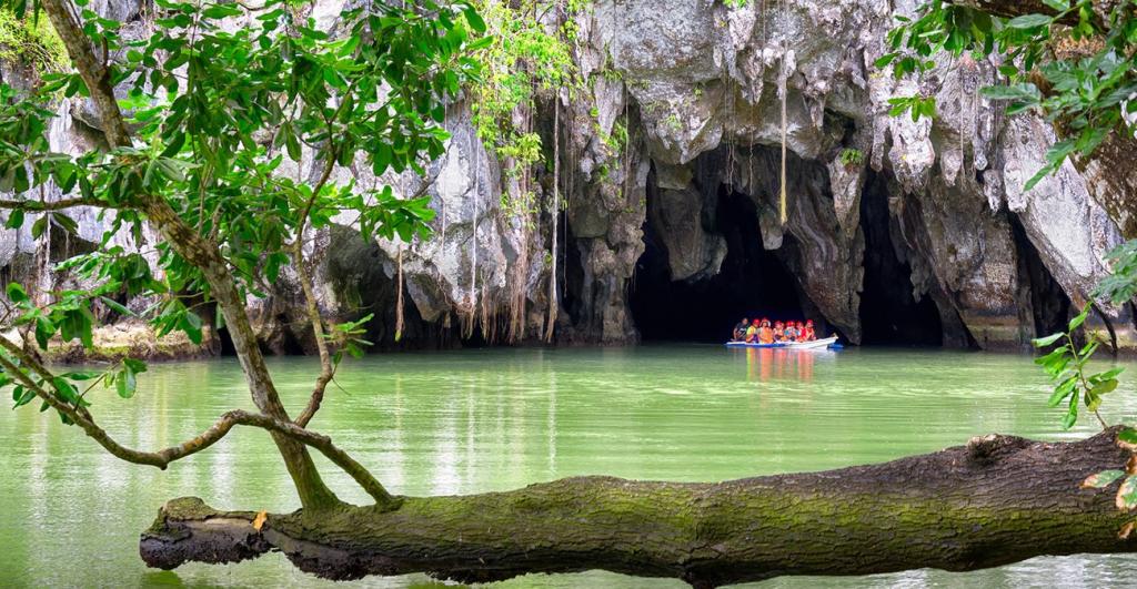 Глубоко под землей на острове Палаван на Филиппинах находится Национальный парк одной подземной реки – Пуэрто Принсеса