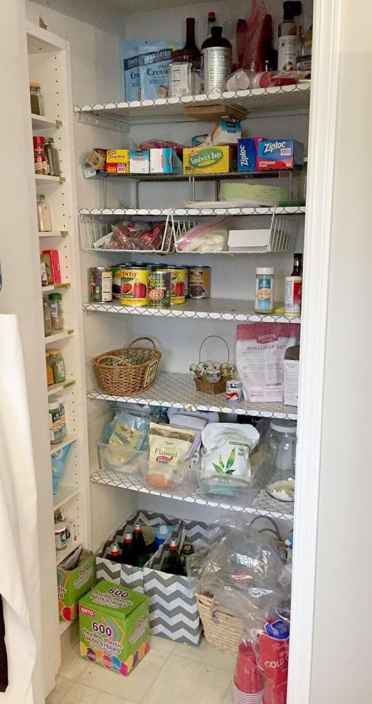 Организация хранения на кухне: делаем удобные выдвижные полки в кладовой для продуктов и посуды