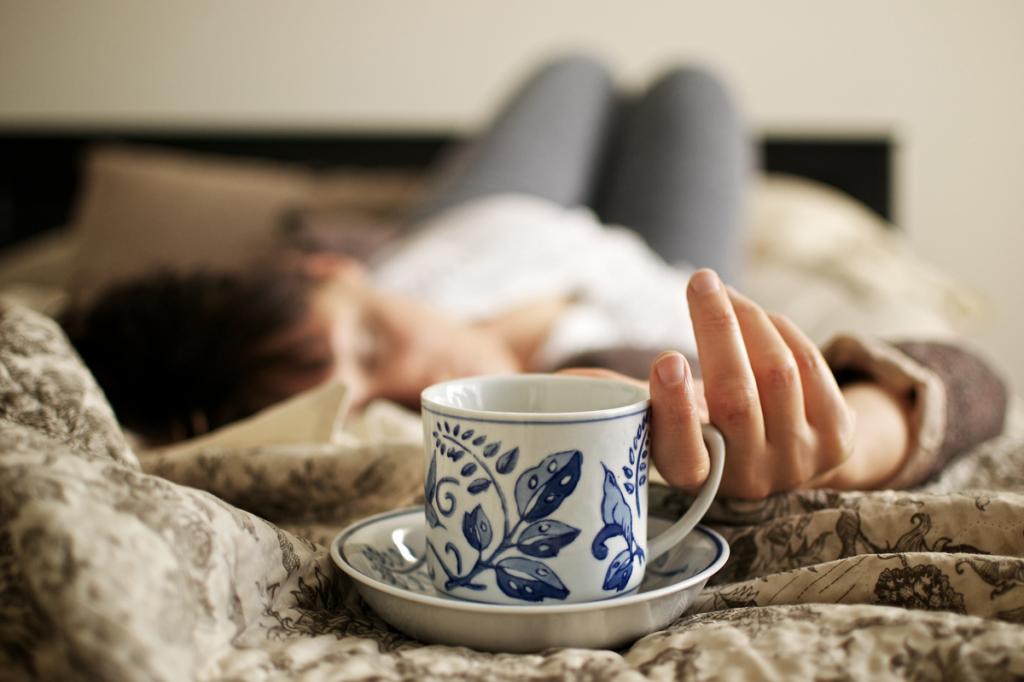 Выпить кофе и подремать: эффективная тактика быстро избавит от усталости