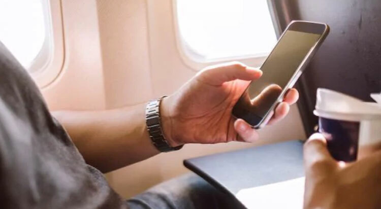 Пассажиров самолета, следовавшего из Детройта в Монреаль, высадили из-за названия Wi-Fi