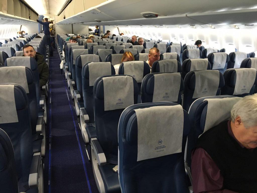 Лайфхаки для путешественников: как избежать худшего места в самолете