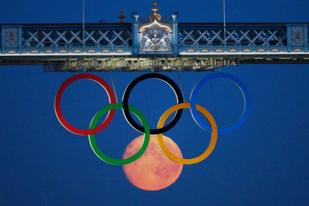 У олимпийского символа появилось еще одно кольцо: фотографии со смыслом, которые были сделаны в идеальное время