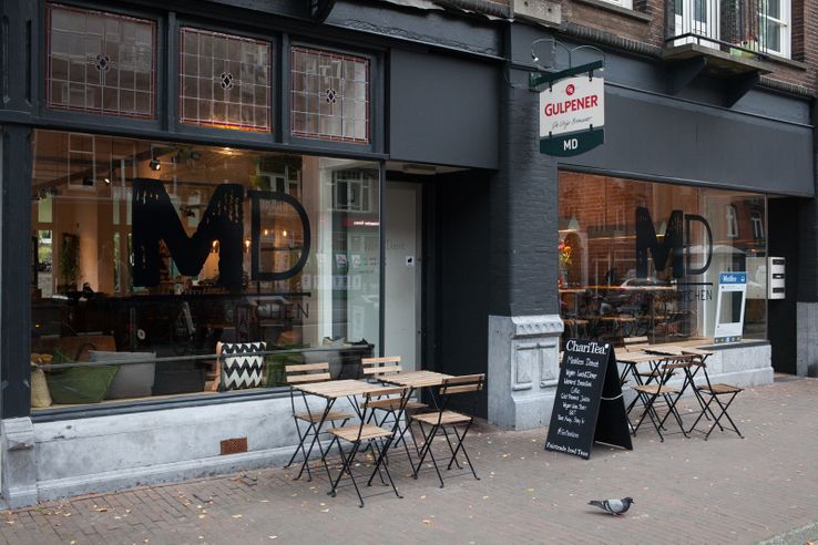 Местные жители в Амстердаме рассказали, какие рестораны самые стоящие. И даже посоветовали лучшие блюда