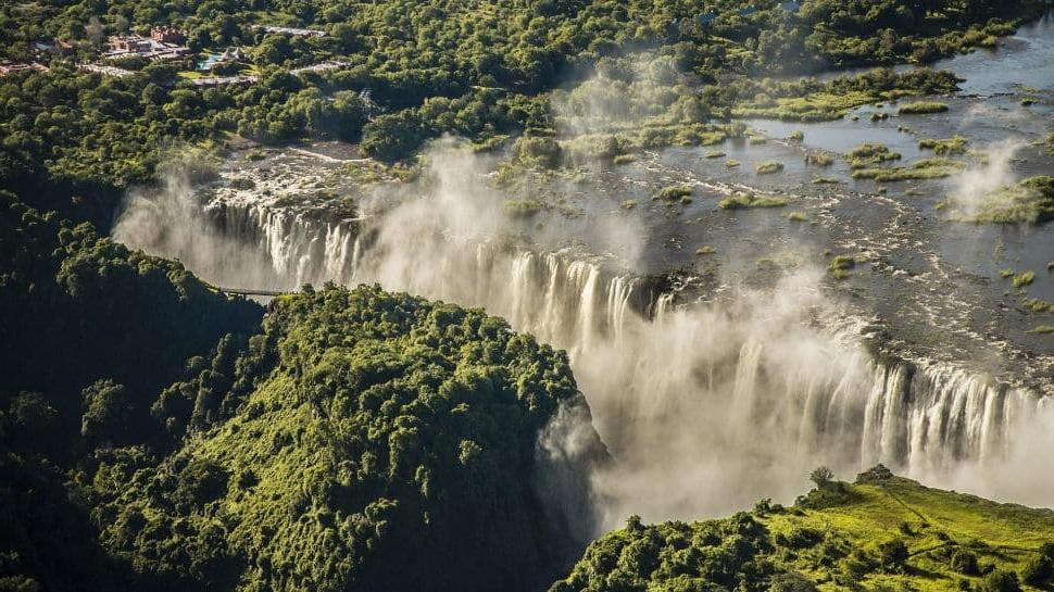 Отель Royal Livingstone - необыкновенное место с потрясающим видом на могучий водопад Виктория