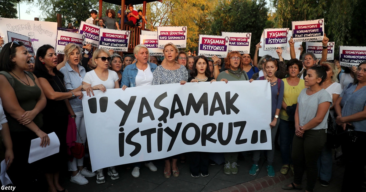 Закон в Турции заставит женщин выходить замуж за своих насильников