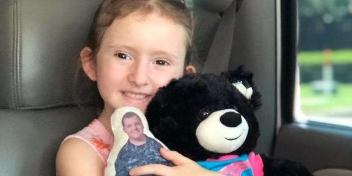 Девочка потеряла любимую куклу: она уже не надеялась ее увидеть, но на помощь пришла незнакомка