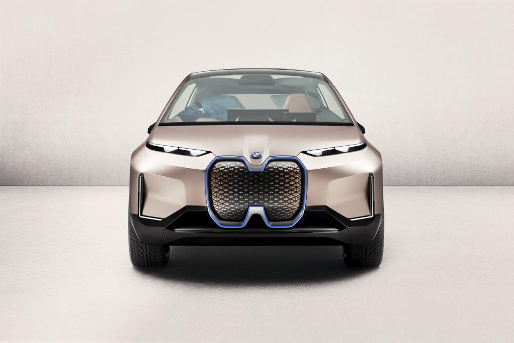  Умное  стекло и необычный руль: чем удивит электрический кроссовер BMW iNEXT