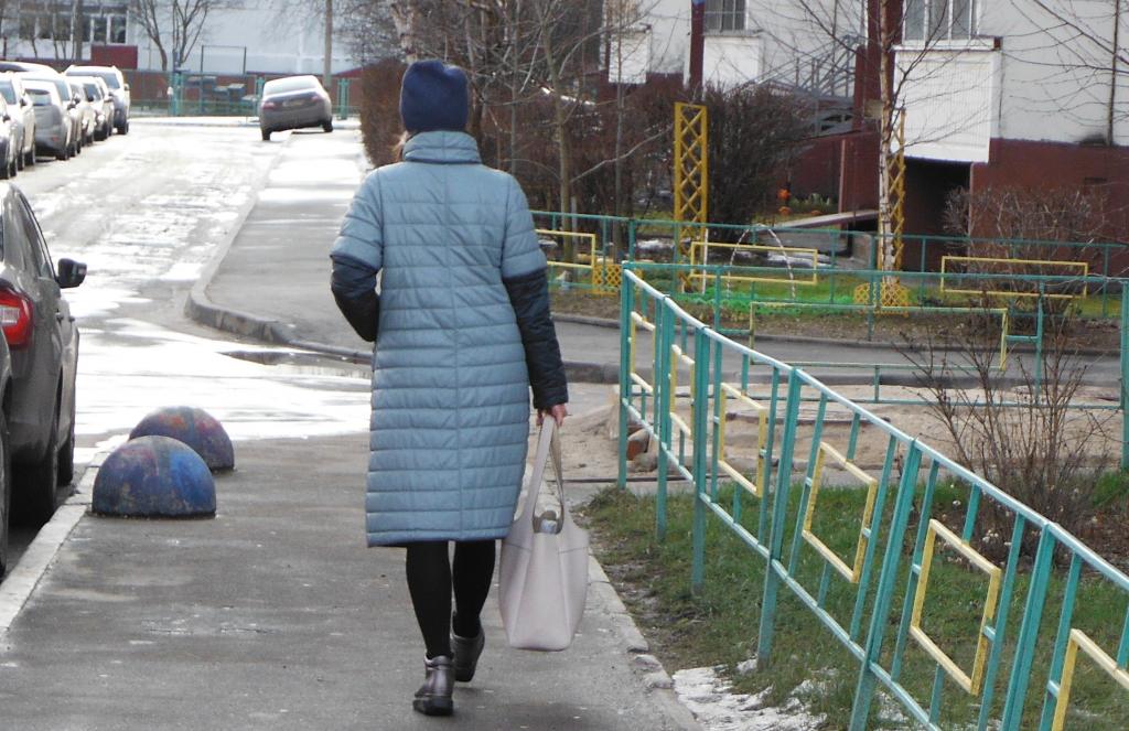 Из экономистов   в акушерки: как многодетная мать не испугалась и сменила профессию в 40 лет