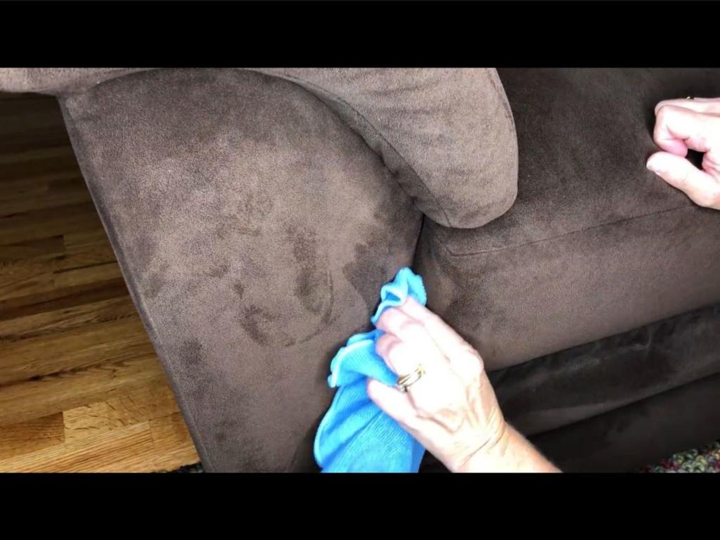 Como quitar manchas de orina seca sofá