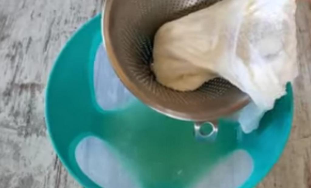 Невероятно вкусный и нежный пирог из замерзшего кефира: инструкция с пошаговыми фото
