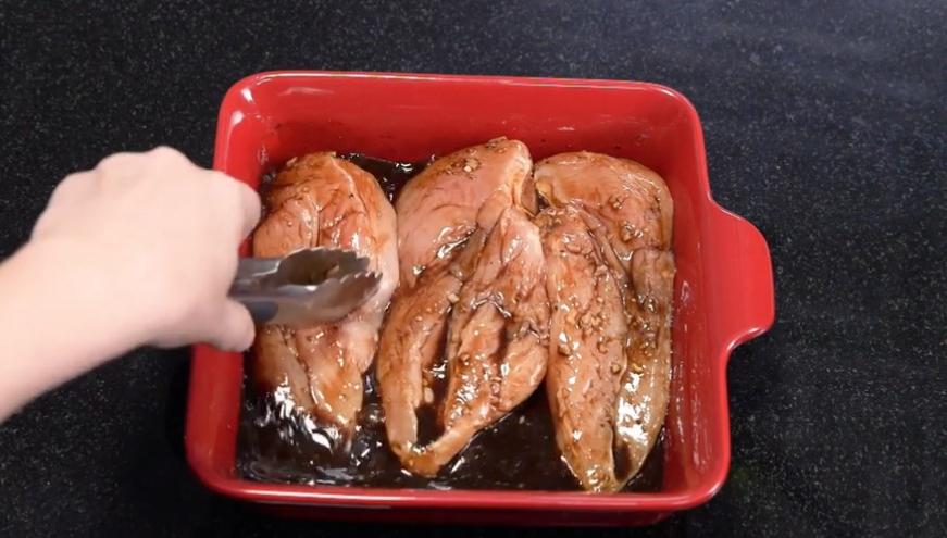 Бальзамический уксус способен превратить куриное фил1е в деликатес (40 минут   и блюдо готово): рецепт