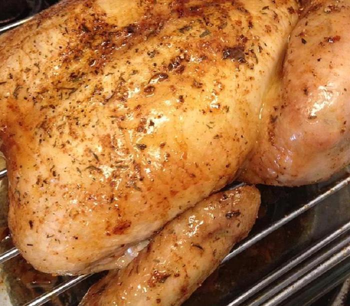 Как запечь курицу, чтобы она была очень вкусной, да еще и с липкой корочкой