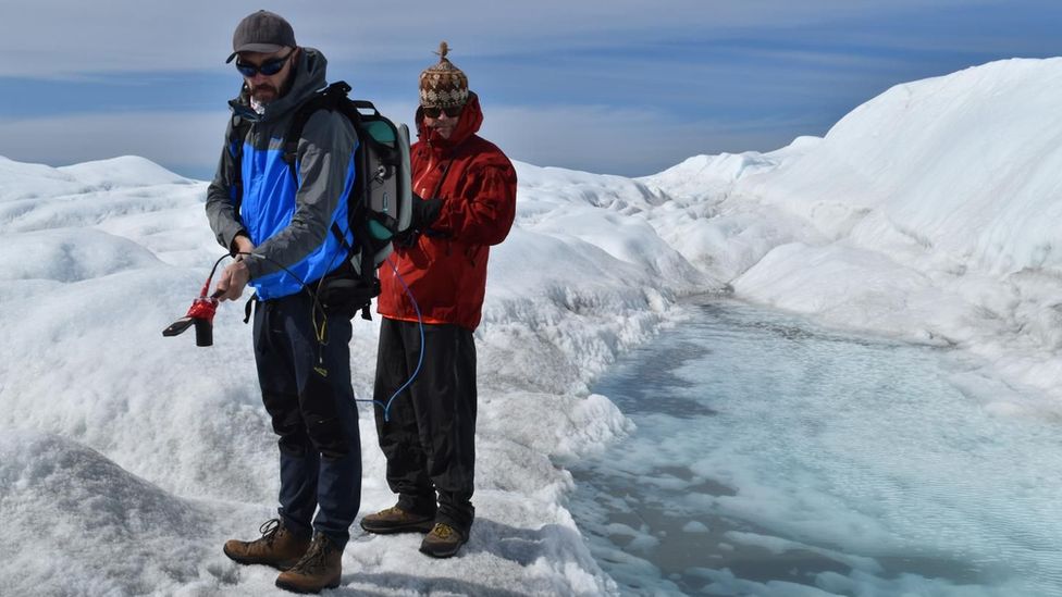 В Гренландии длительное время сохранялась ясность неба: это стало причиной активного таяния льда