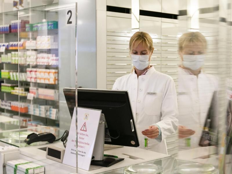 В Германии готовятся открыть магазины: стандарты защиты от коронавируса на рабочих местах напоминают российские