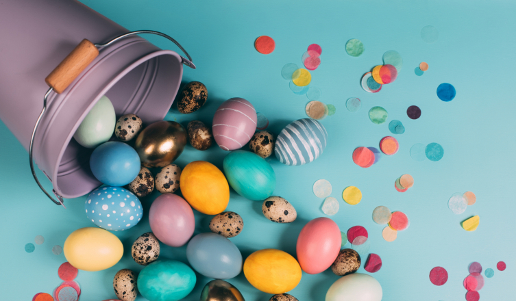 Красим в золото и посыпаем мхом: самые актуальные тренды декорирования яиц в 2020 году