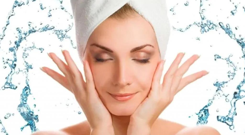 Солнцезащитный крем и мягкое очищение: как предотвратить негативное влияние изоляции на нашу кожу