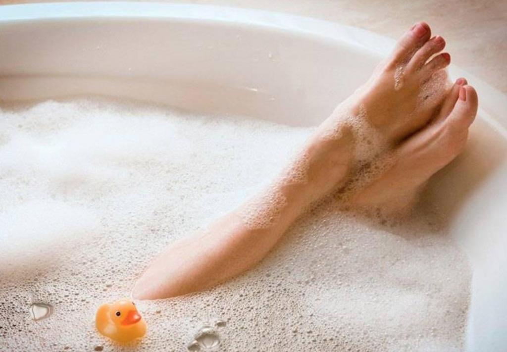 От снятия стресса до улучшения работы сердца: почему специалисты советуют горячие ванны