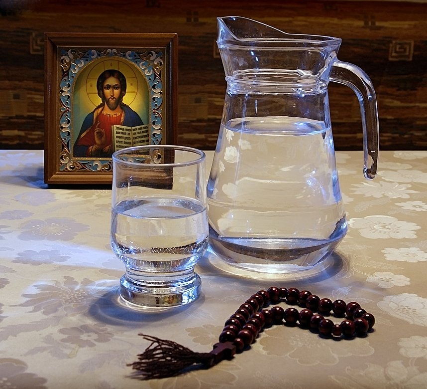 В этом году на Вербное не пойду в храм, а освящу воду дома старым способом (меня научил местный священник): молитвы и тонкости обряда