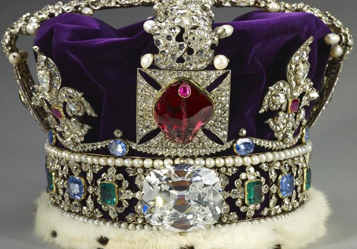 Королевский фиолетовый: каждый цвет алмаза имеет особое значение, и их обладатели это прекрасно знают