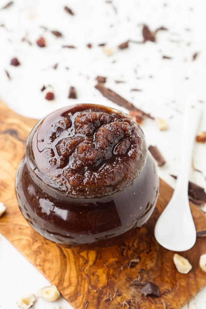 Пахнет как печенье: рецепт домашнего шоколадно орехового скраба для тела