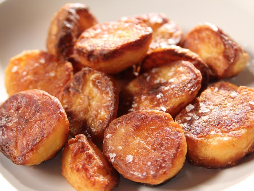 Рецепт жареной картошки от Эмили Блант моментально обрушил сайт, опубликовавший его