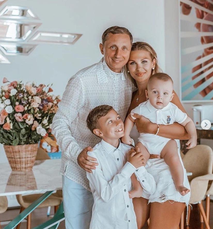 Жена Вадима Галыгина на последнем месяце беременности опубликовала пикантное фото с Бали