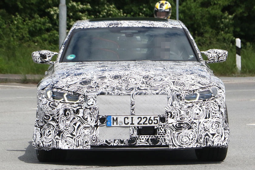 Легче и быстрее: первый взгляд на новый, ориентированный на трек BMW M3 CS (шпионские снимки)