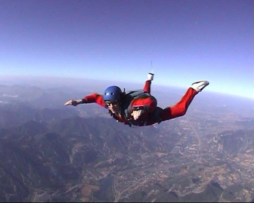 Gta 5 прыгать с парашютом фото 117