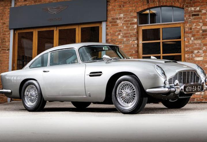 Знаменитый автомобиль Джеймса Бонда Aston Martin DB5 снова запустили в производство