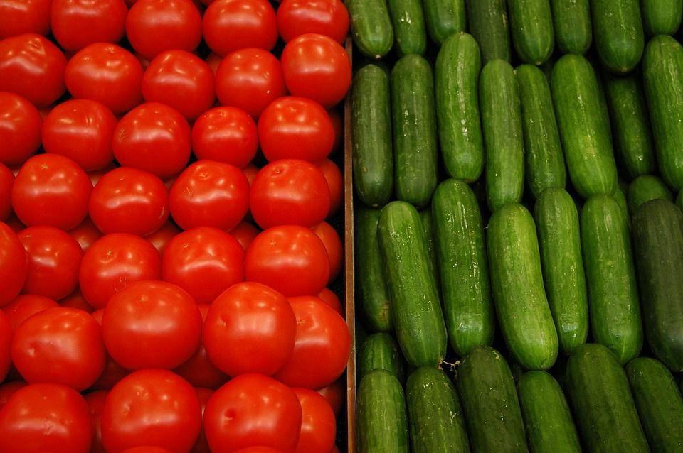 Никаких арбузов и дынь в июне: эксперты рассказали, как распознать токсины в овощах и фруктах