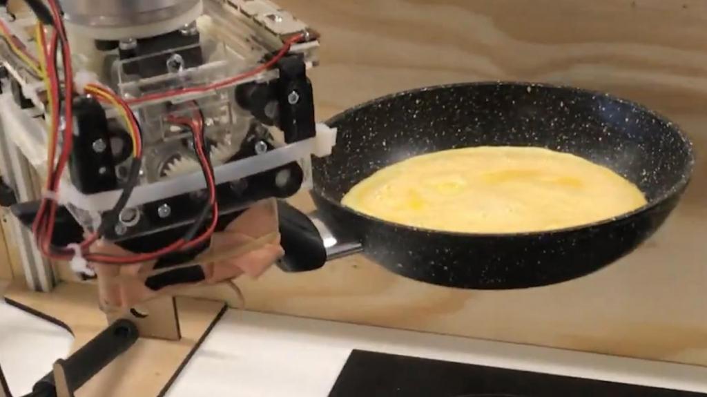 И соль не забыл добавить: робота шеф-повара научили готовить вкусный омлет