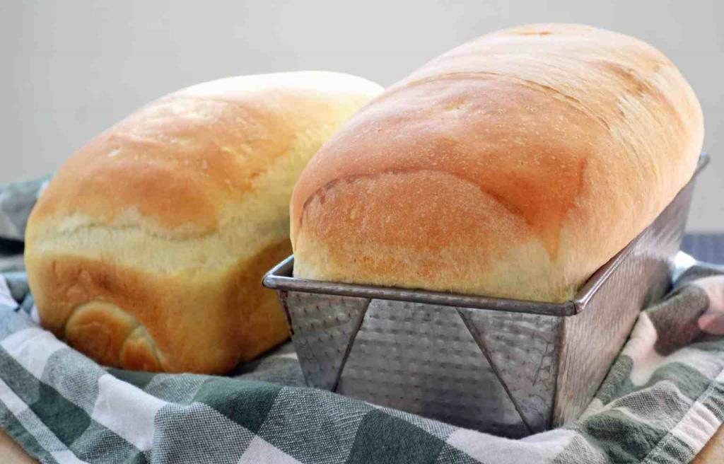 В магазине такого не купишь: бабушка научила печь хлеб со сливочным маслом. Пеку только такой и всем рекомендую