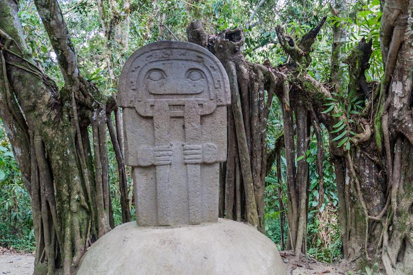 Тайны города Сан-Агустин в Колумбии: чем примечательны старинные каменные статуи