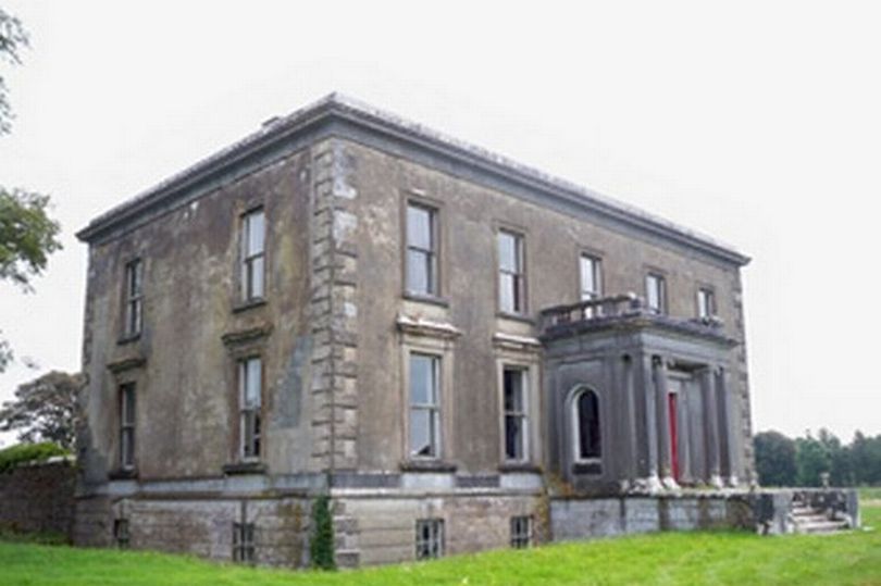 Охотники за привидениями считают, что у них появилось доказательство: призрак 19 го века преследует ирландский замок