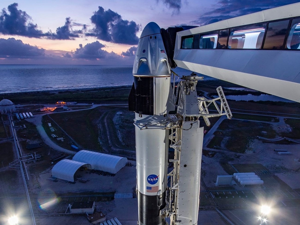 40 % процентов на запуск: погодные условия могли сорвать запуск SpaceX, эксперты НАСА подсчитали вероятность успеха полета астронавтов на Crew Dragon